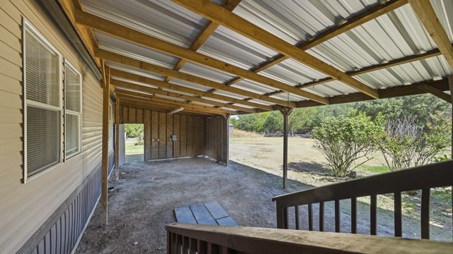 110 Draper Drive, Springtown, TX 76082