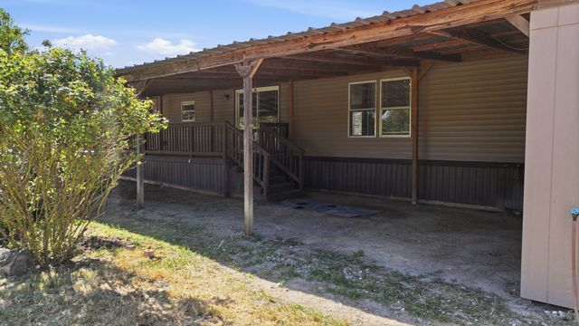 110 Draper Drive, Springtown, TX 76082