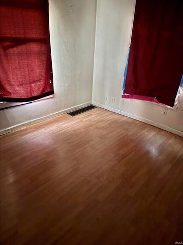 1649 N Adams Street, South Bend, IN 46628