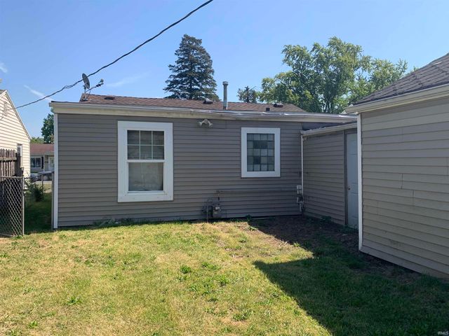 1649 N Adams Street, South Bend, IN 46628