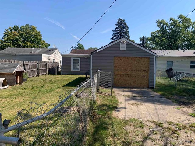 1649 N Adams Street, South Bend, IN 46628
