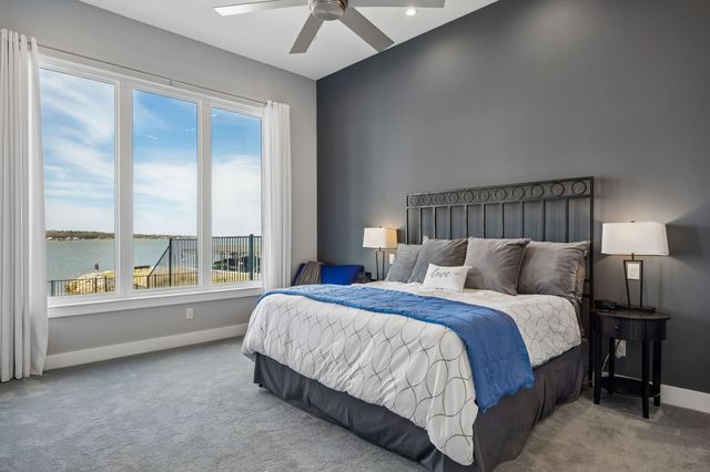 11009 Lakeside Drive, Fort Worth, TX 76179