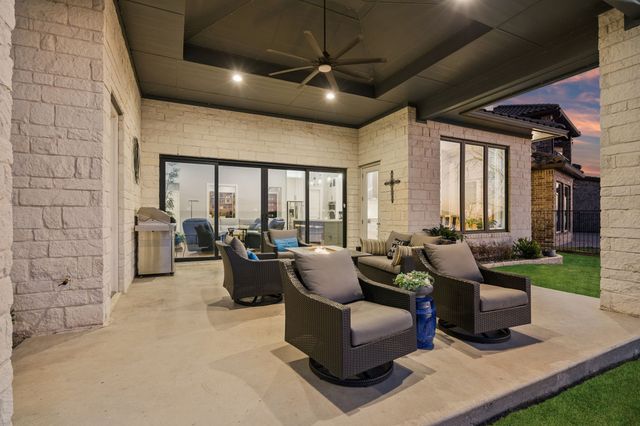 11009 Lakeside Drive, Fort Worth, TX 76179