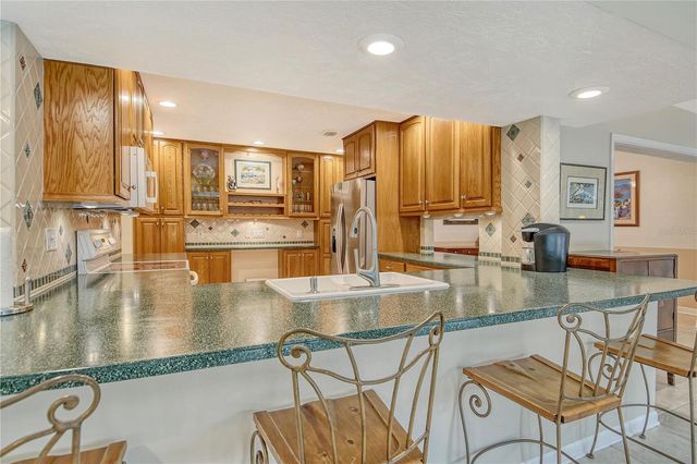6303 3RD AVENUE NW, Bradenton, FL 34209