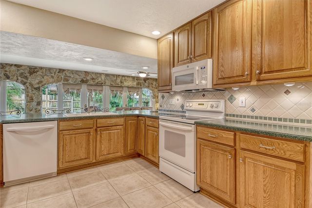 6303 3RD AVENUE NW, Bradenton, FL 34209