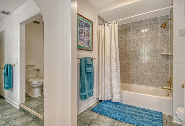 6303 3RD AVENUE NW, Bradenton, FL 34209