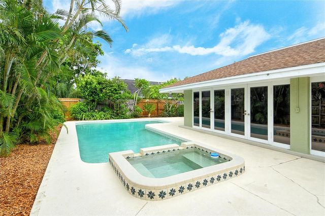 6303 3RD AVENUE NW, Bradenton, FL 34209