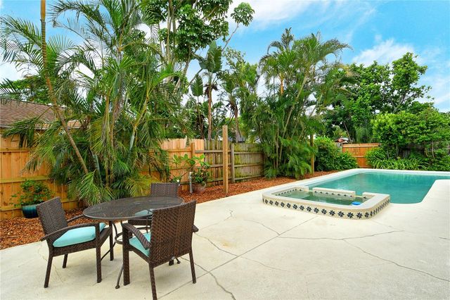 6303 3RD AVENUE NW, Bradenton, FL 34209