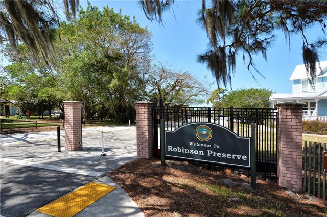 6303 3RD AVENUE NW, Bradenton, FL 34209