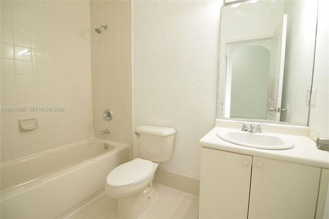 1568 SE 26th St 206, Homestead, FL 33035