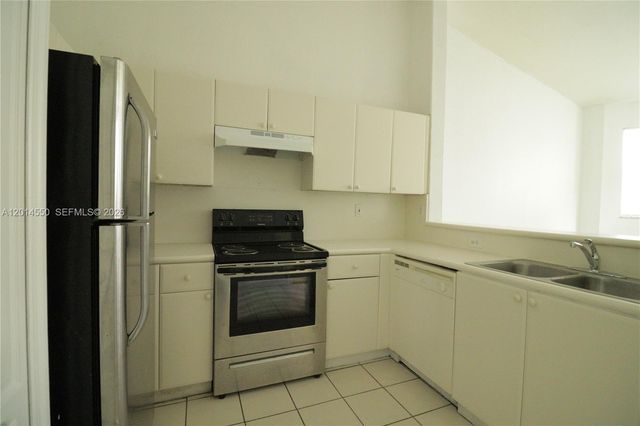 1568 SE 26th St 206, Homestead, FL 33035