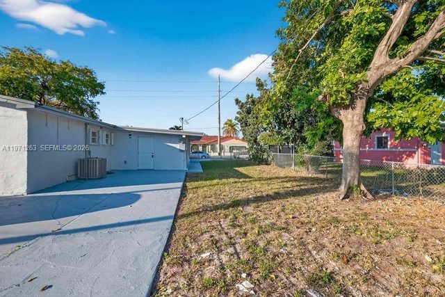 17821 NW 22nd Ave, Miami Gardens, FL 33056