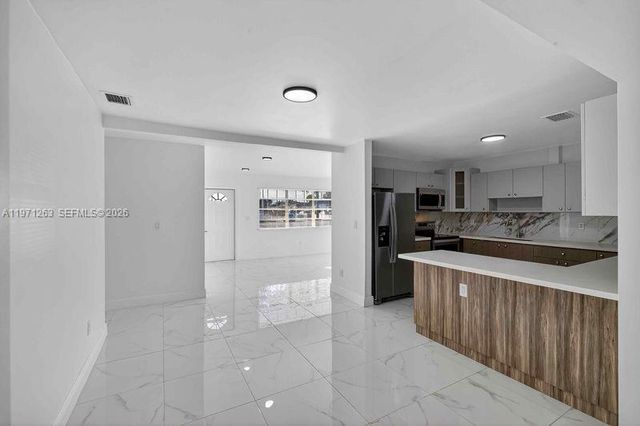 17821 NW 22nd Ave, Miami Gardens, FL 33056