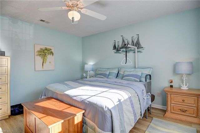 4221 Beasley CT, Virginia Beach, VA 23462