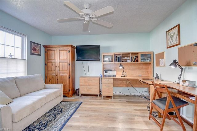 4221 Beasley CT, Virginia Beach, VA 23462