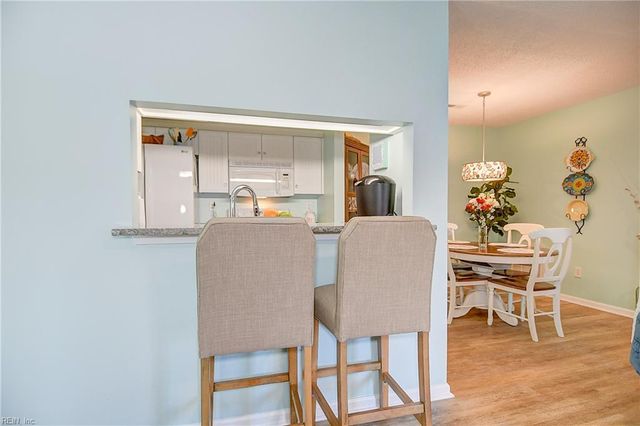 4221 Beasley CT, Virginia Beach, VA 23462