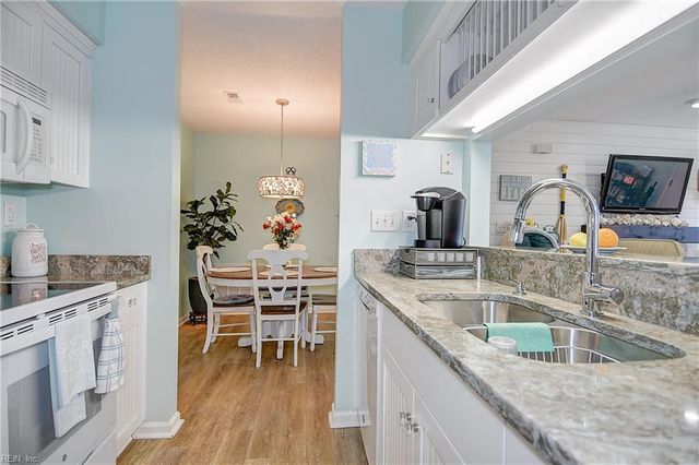 4221 Beasley CT, Virginia Beach, VA 23462