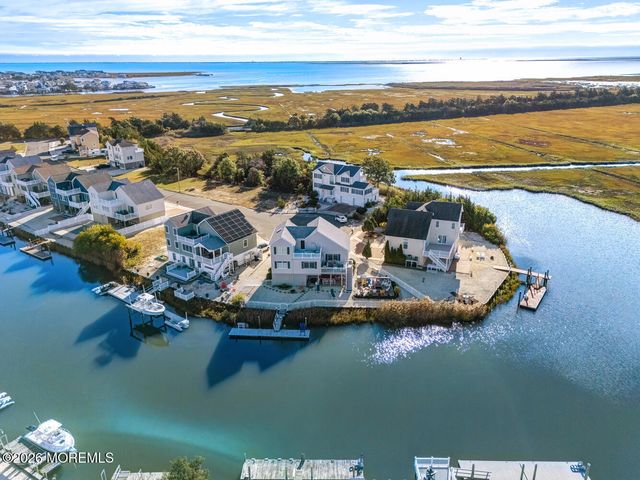 22 Sea Isle Drive, Little Egg Harbor, NJ 08087