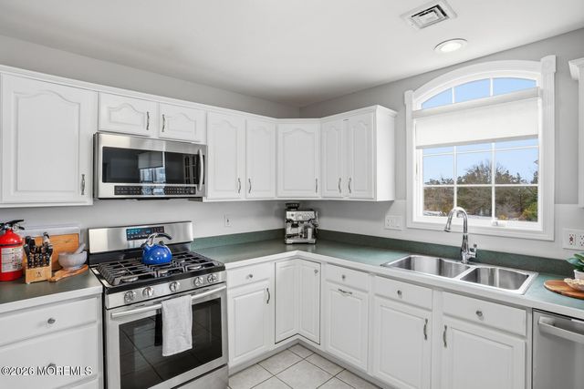 22 Sea Isle Drive, Little Egg Harbor, NJ 08087