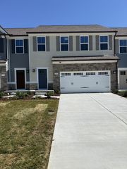 1176 Savannah Ave, Gallatin, TN 37066