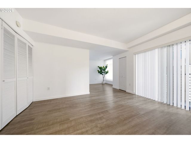 701 COLUMBIA St 501, Vancouver, WA 98660