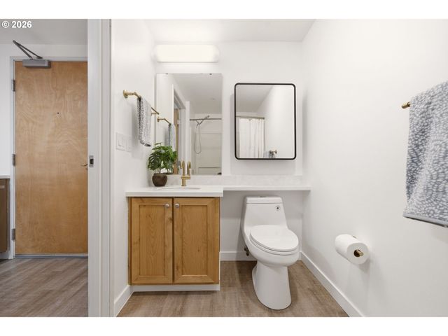 701 COLUMBIA St 501, Vancouver, WA 98660