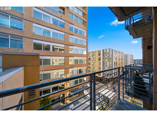 701 COLUMBIA St 501, Vancouver, WA 98660