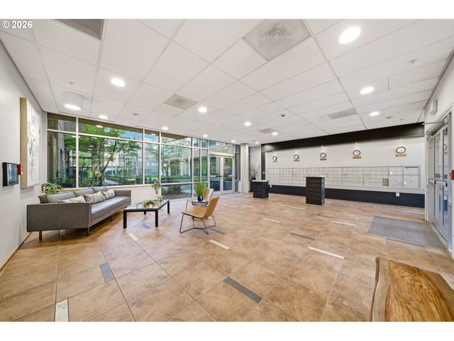 701 COLUMBIA St 501, Vancouver, WA 98660