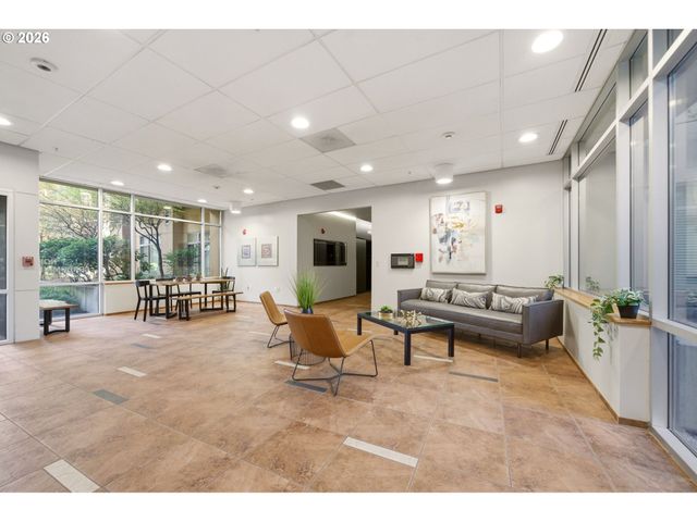 701 COLUMBIA St 501, Vancouver, WA 98660