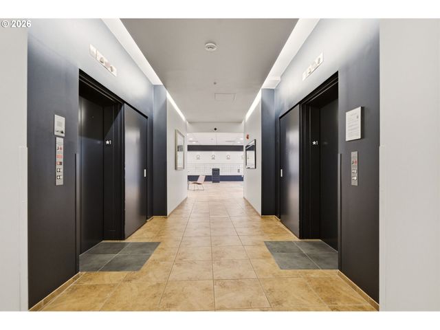 701 COLUMBIA St 501, Vancouver, WA 98660