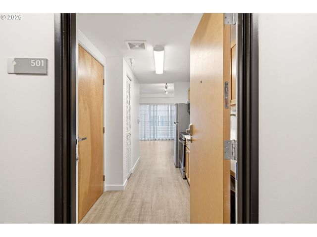 701 COLUMBIA St 501, Vancouver, WA 98660