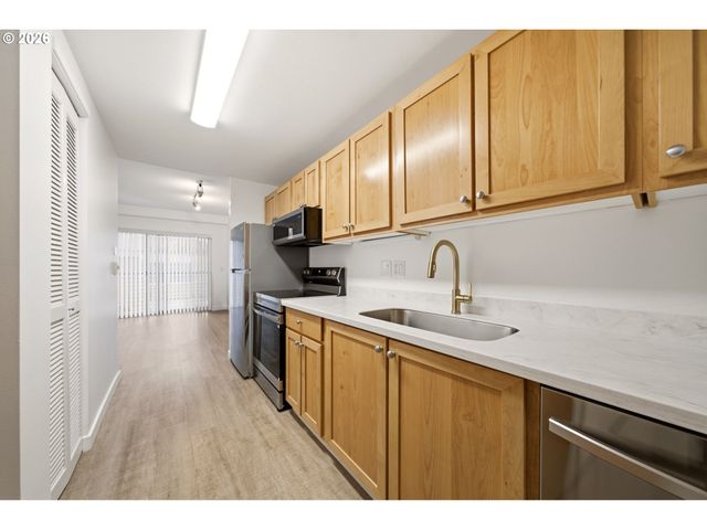 701 COLUMBIA St 501, Vancouver, WA 98660