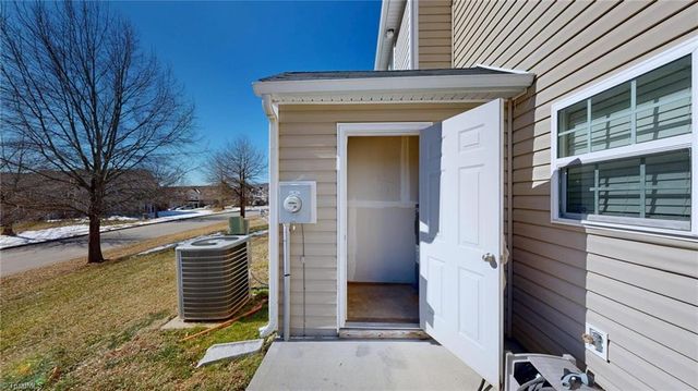 467 Ridgebrooke Drive, High Point, NC 27265