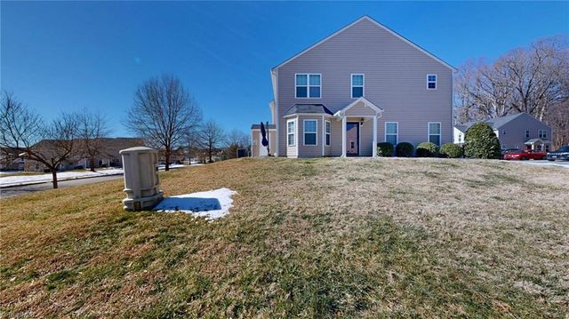 467 Ridgebrooke Drive, High Point, NC 27265