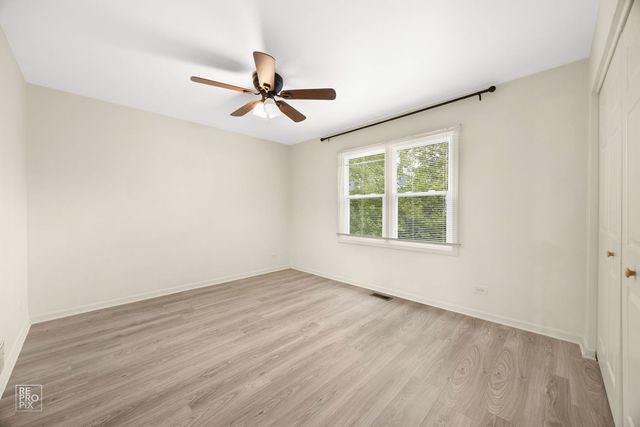 1002 HOBSON Drive, Buffalo Grove, IL 60089