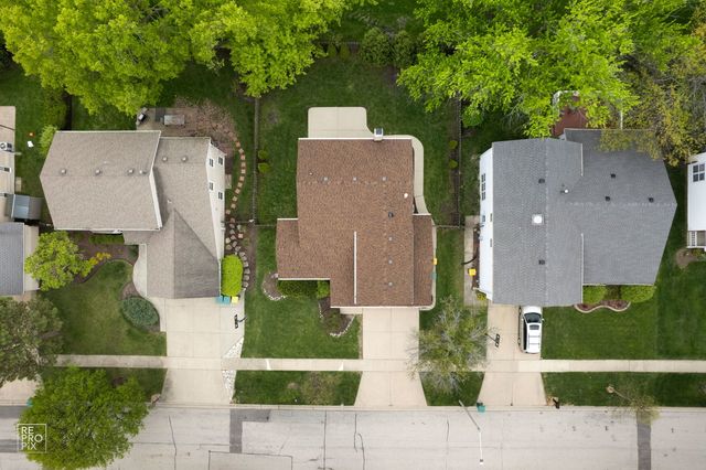 1002 HOBSON Drive, Buffalo Grove, IL 60089