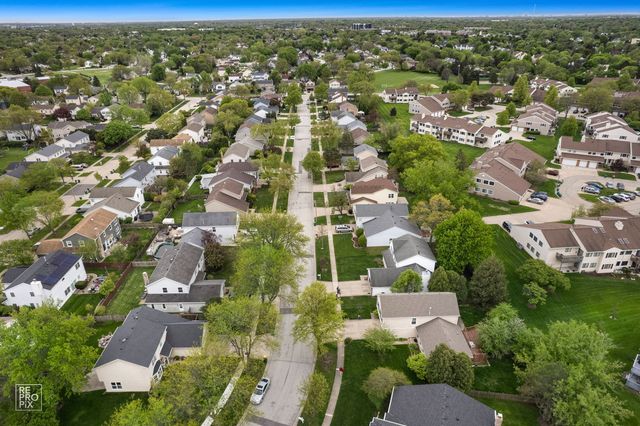 1002 HOBSON Drive, Buffalo Grove, IL 60089