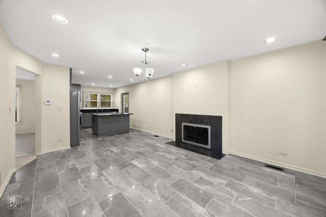 1002 HOBSON Drive, Buffalo Grove, IL 60089