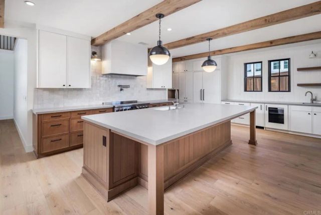 832 Conestoga Court, Encinitas, CA 92024