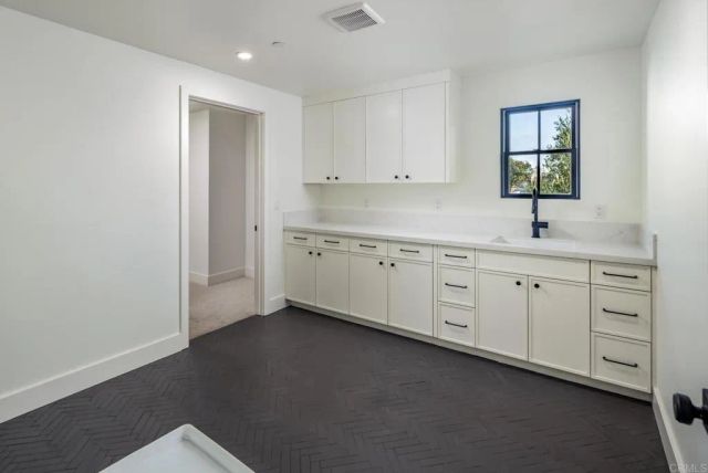 832 Conestoga Court, Encinitas, CA 92024