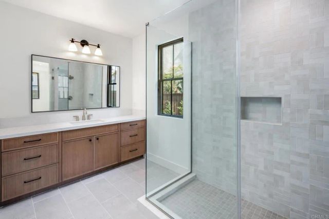 832 Conestoga Court, Encinitas, CA 92024
