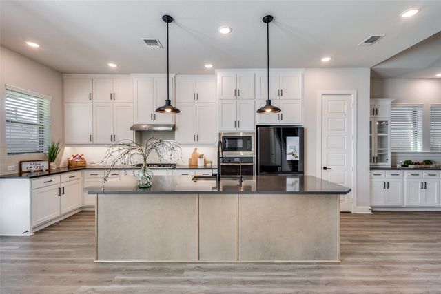 2613 Runhappy Court, Celina, TX 75009