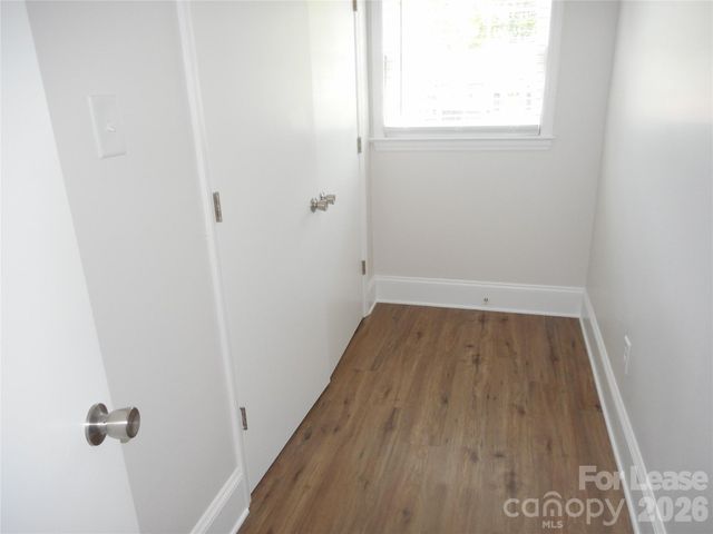 7556 Thorncliff Drive, Charlotte, NC 28210