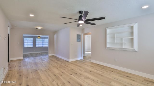 11 Swan Avenue, New Smyrna Beach, FL 32168