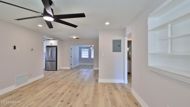 11 Swan Avenue, New Smyrna Beach, FL 32168