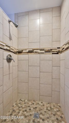 11 Swan Avenue, New Smyrna Beach, FL 32168