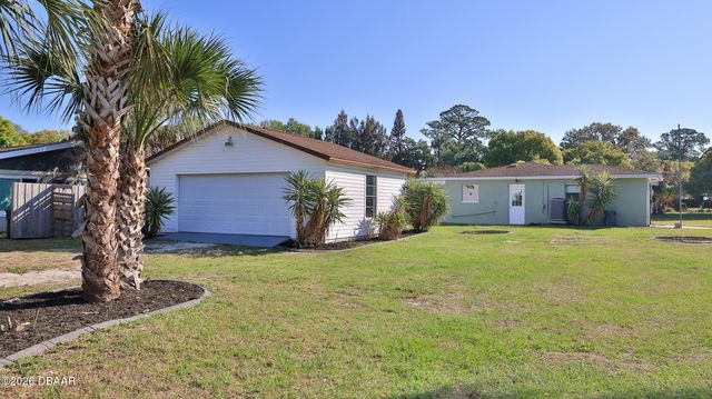 11 Swan Avenue, New Smyrna Beach, FL 32168