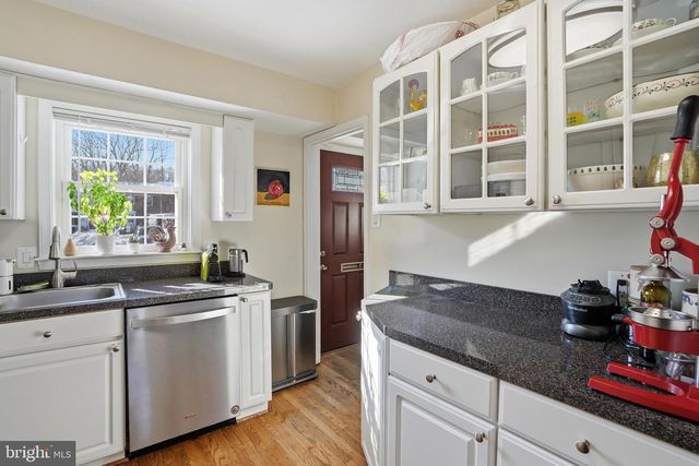 7745 TIVERTON DR, Springfield, VA 22152