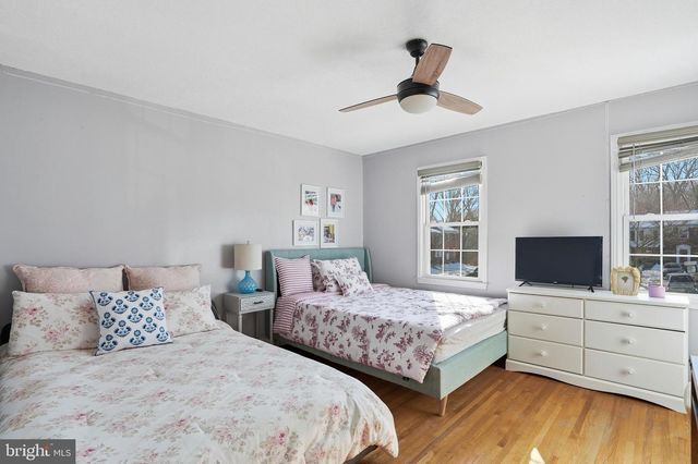 7745 TIVERTON DR, Springfield, VA 22152