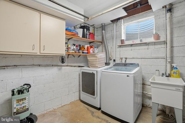 7745 TIVERTON DR, Springfield, VA 22152